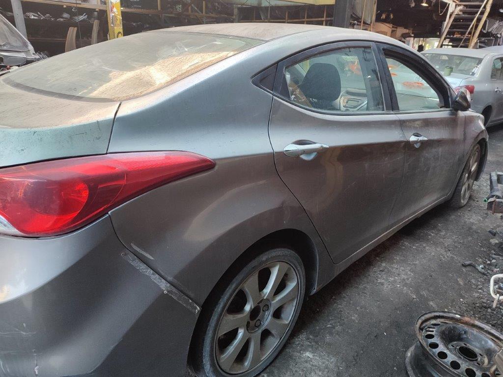  Hyundai ELANTRA 2012    EN DESARME